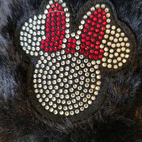 NWT! Disney Minnie Mouse Bling Rhinestone Fuzzy slippers - Picture 6 of 8